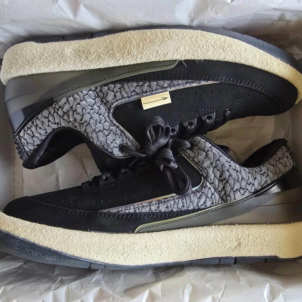 Air Jordan 2 Retro Low Sneakers, Sz 10.5